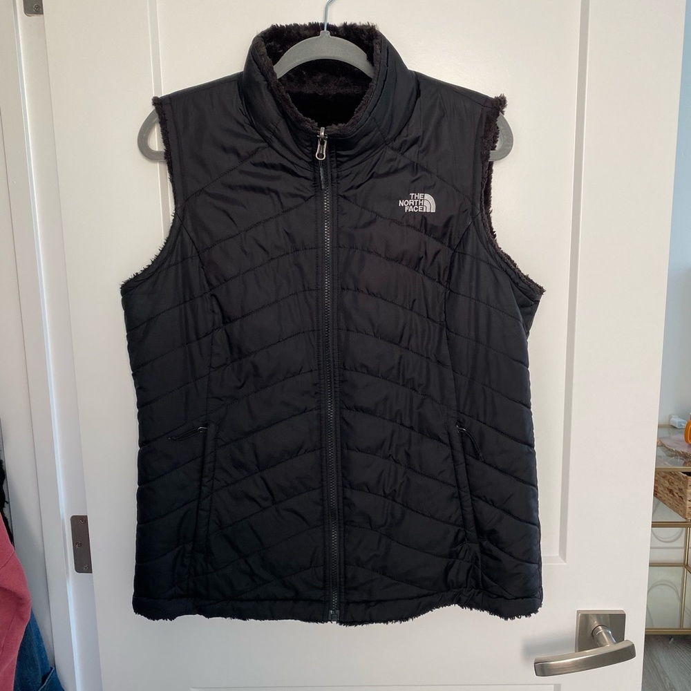 WOMEN’S MOSSBUD INSULATED REVERSIBLE VEST